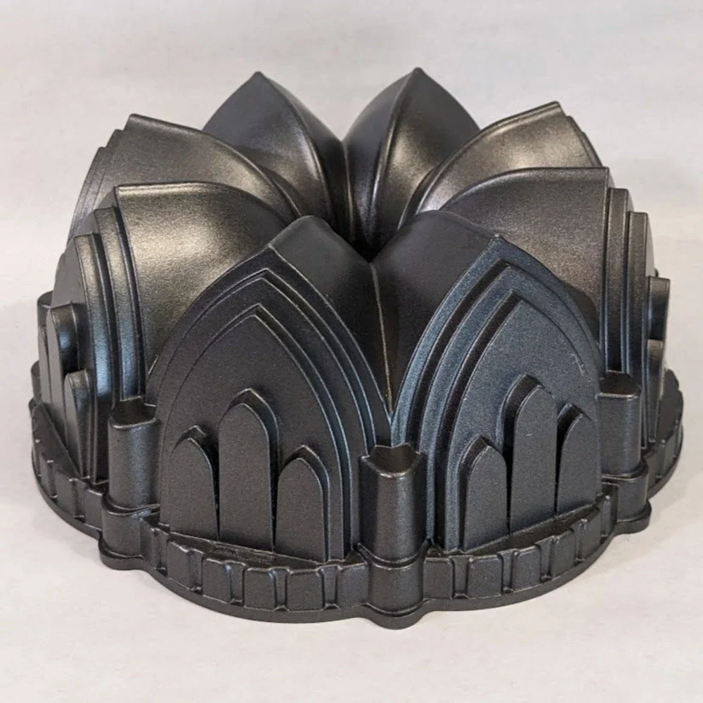 Nordic Ware Cathedral Bundt Pan Cast Aluminum 9 Cup Gothic Arch Graphite Gray